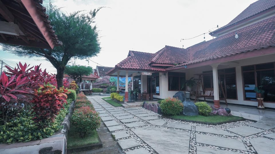 Property building, Garden view