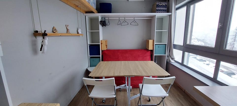 Studio fonctionnel 16m2 avec vue panoramique Apartment in Provence-Alpes-Côte d'Azur