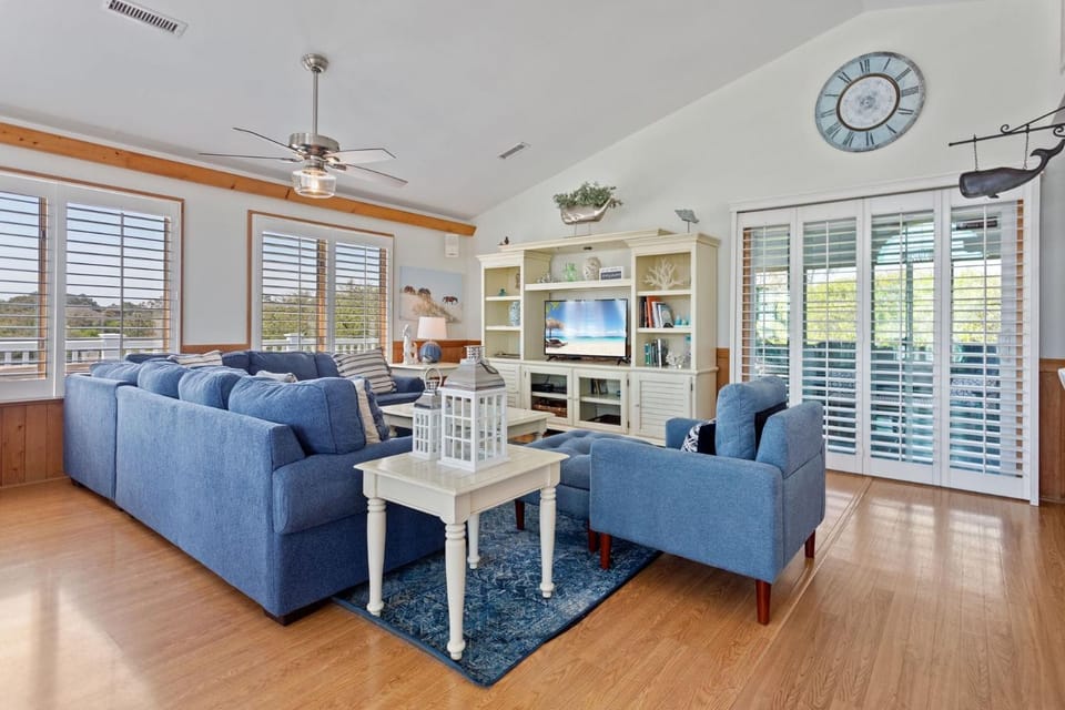 1030 - La Ballena Cottage House in Corolla