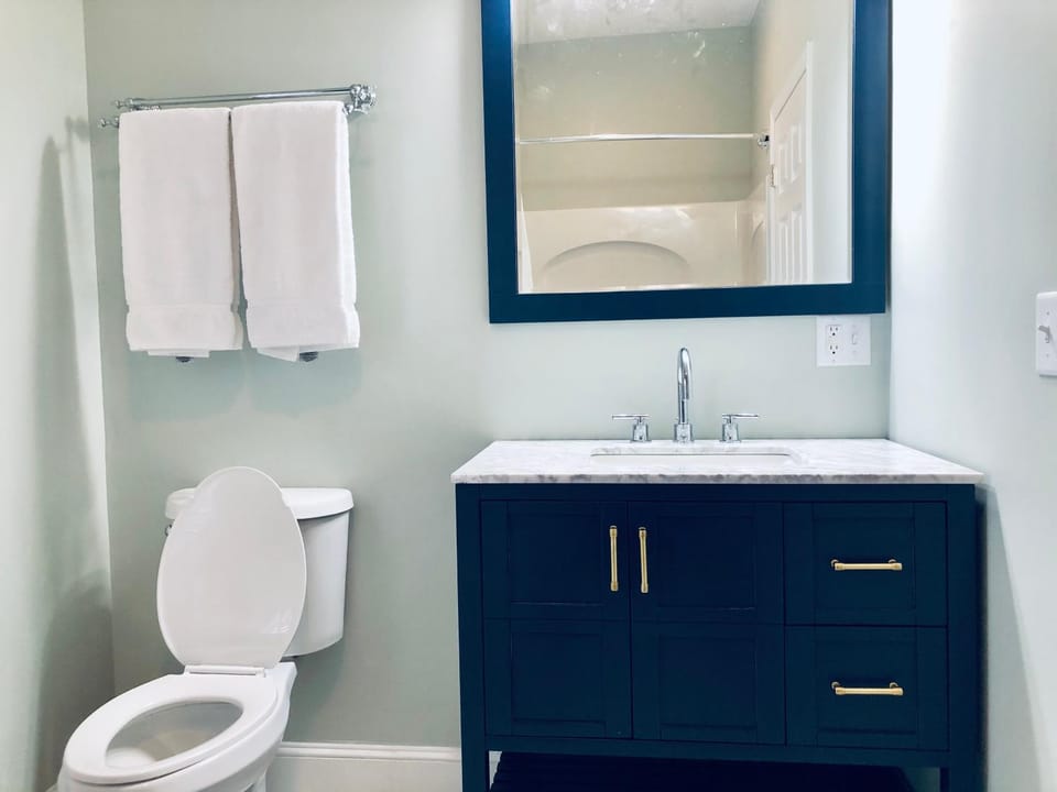 Bathroom, Bath