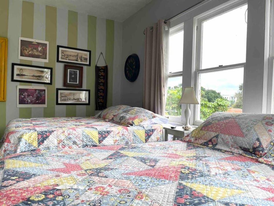 Spacious and Comfy Suite near MIA 2 Queen Beds Vacation rental in Miami