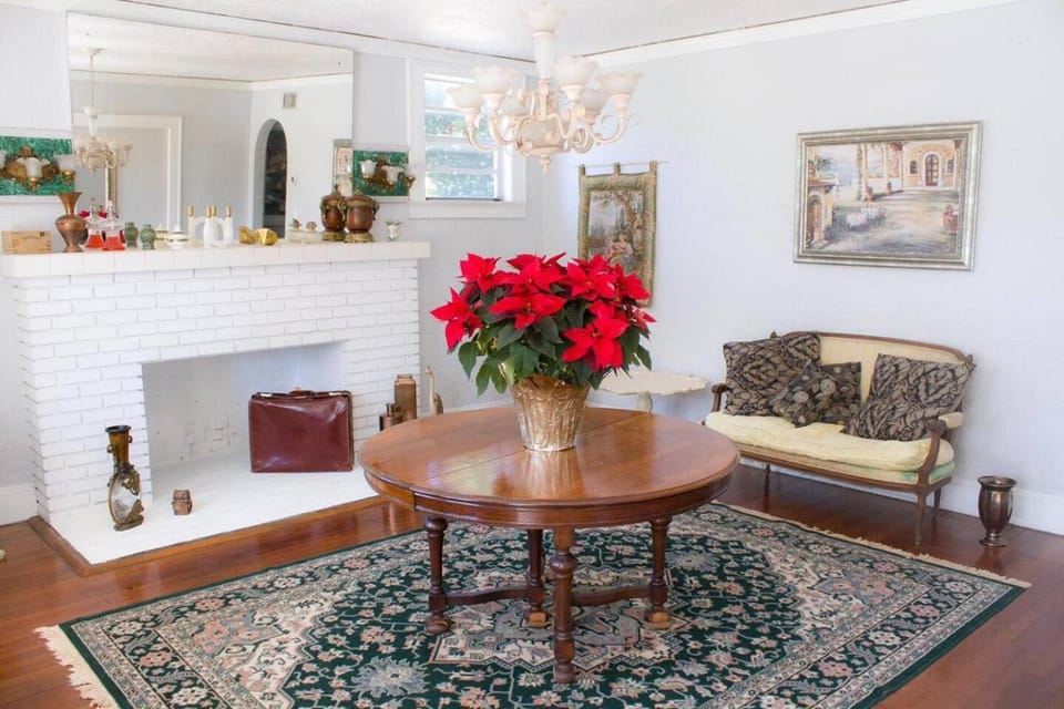 Spacious and Comfy Suite near MIA 2 Queen Beds Vacation rental in Miami