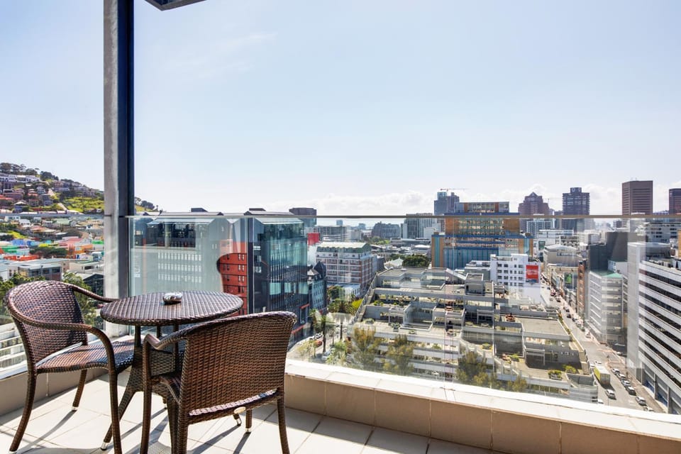 Balcony/Terrace, City view