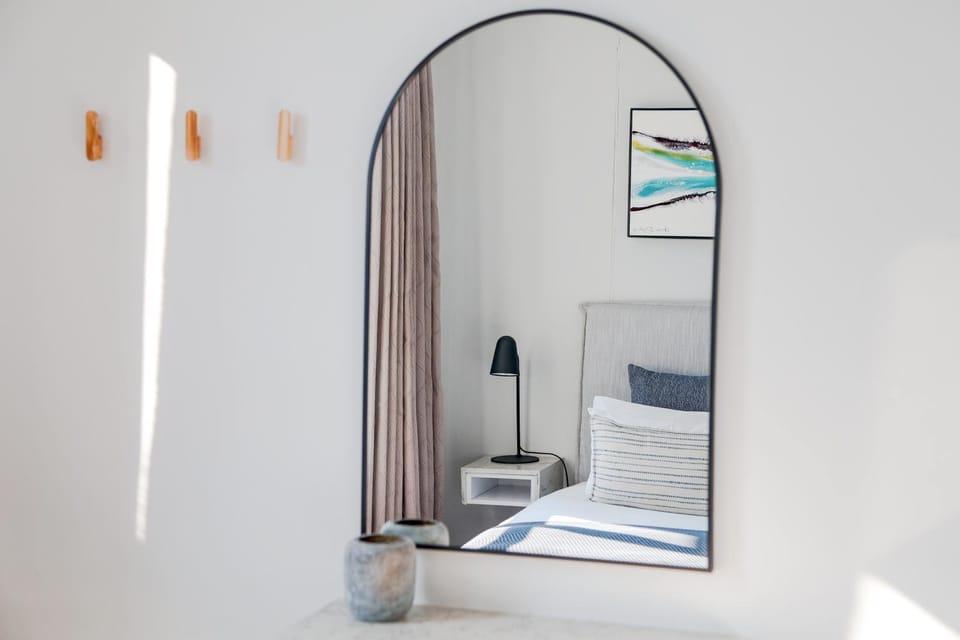 Bedroom, hair dryier, towels, air conditioner