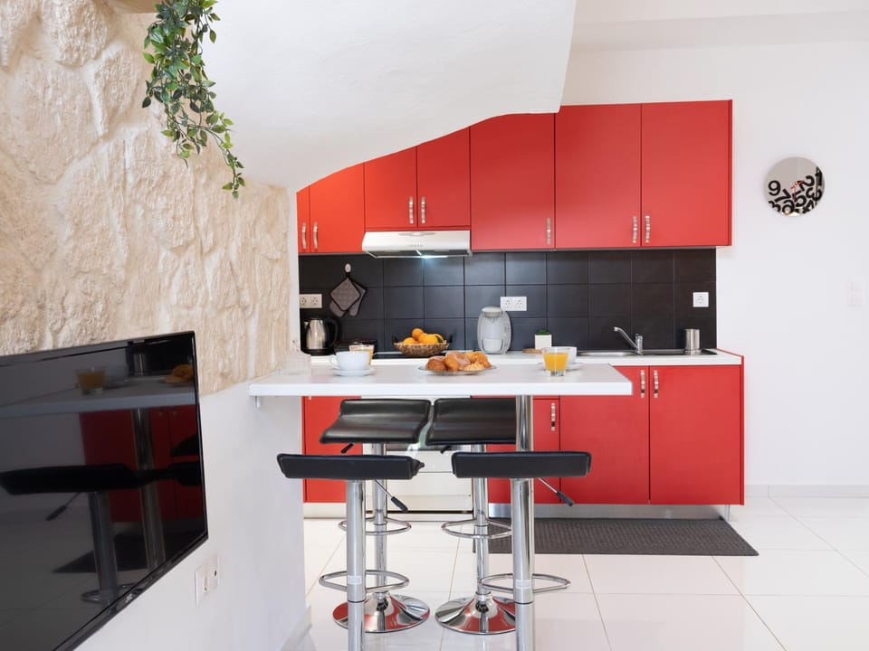Magma Urban Suite , next to Heraklion Airport Apartment in Heraklion