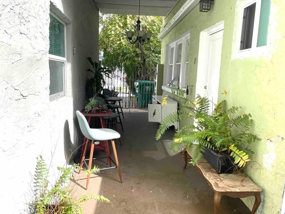 Private Studio with Free Parking Vacation rental in Miami