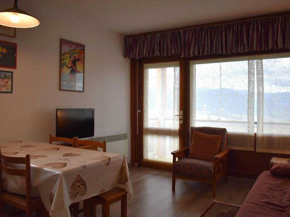 Appartement 2 Pièces Cabine avec Parking à Font-Romeu - FR-1-580-30 Cabin in Bolquère