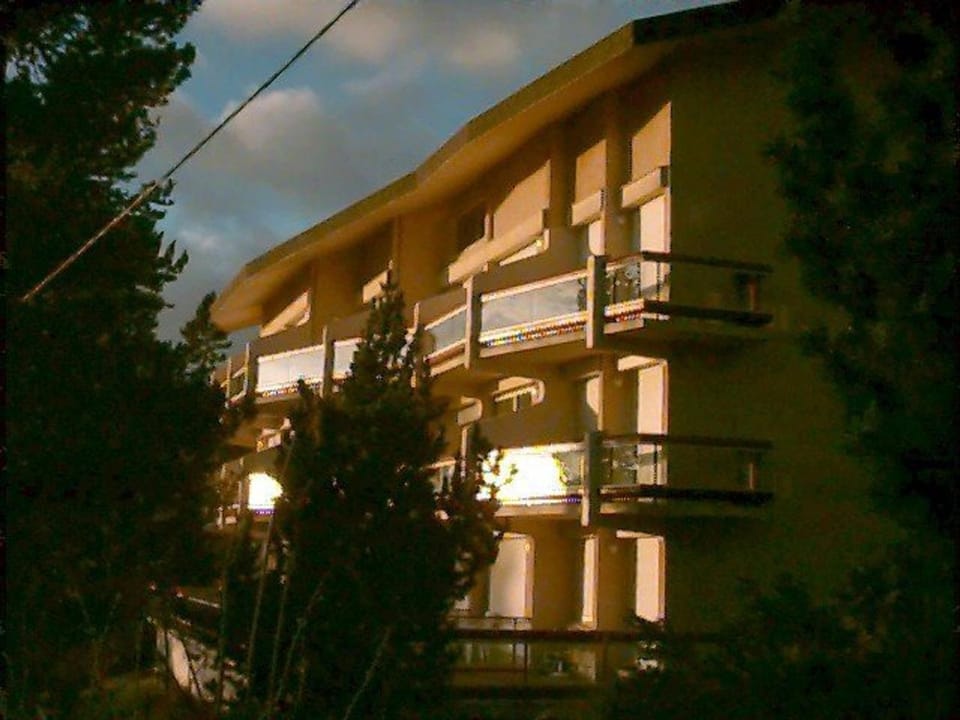 Studio Cabine Confortable - Proche Centre avec Parking - FR-1-580-31 Cabin in Bolquère