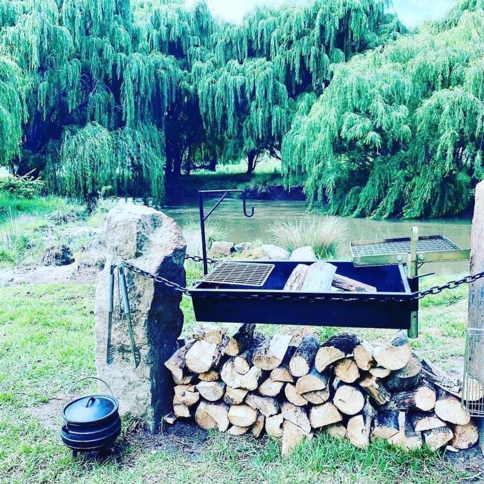 Natural landscape, BBQ facilities, Lake view, River view