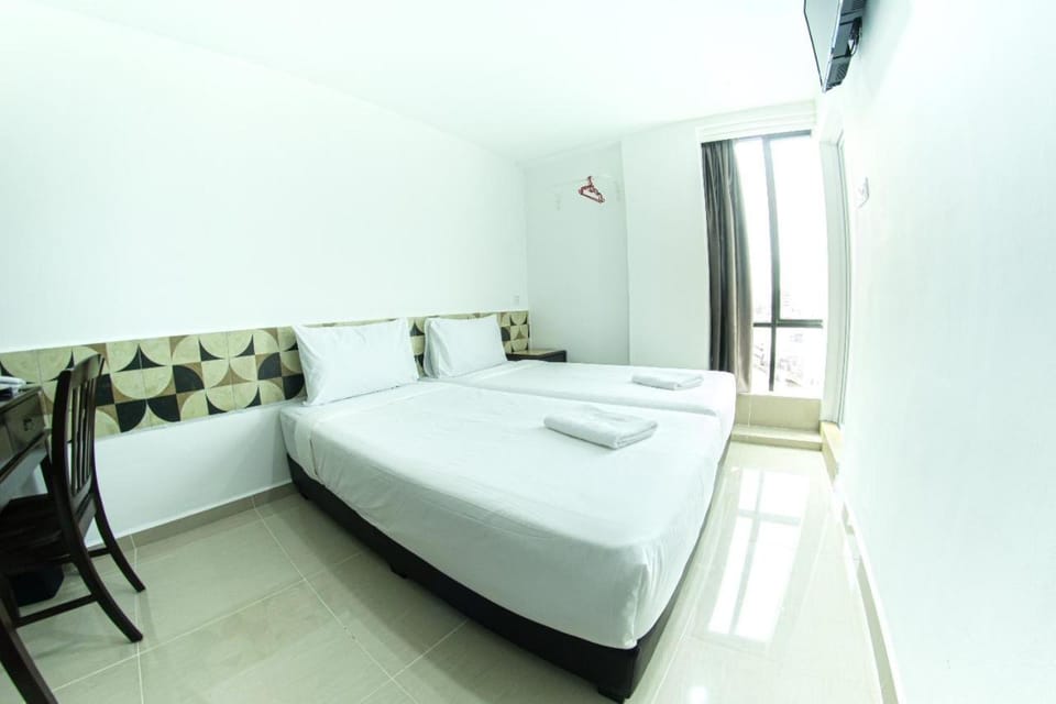 Photo of the whole room, Bedroom