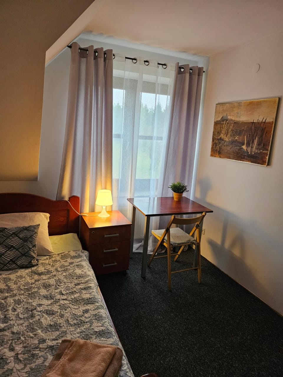 Photo of the whole room