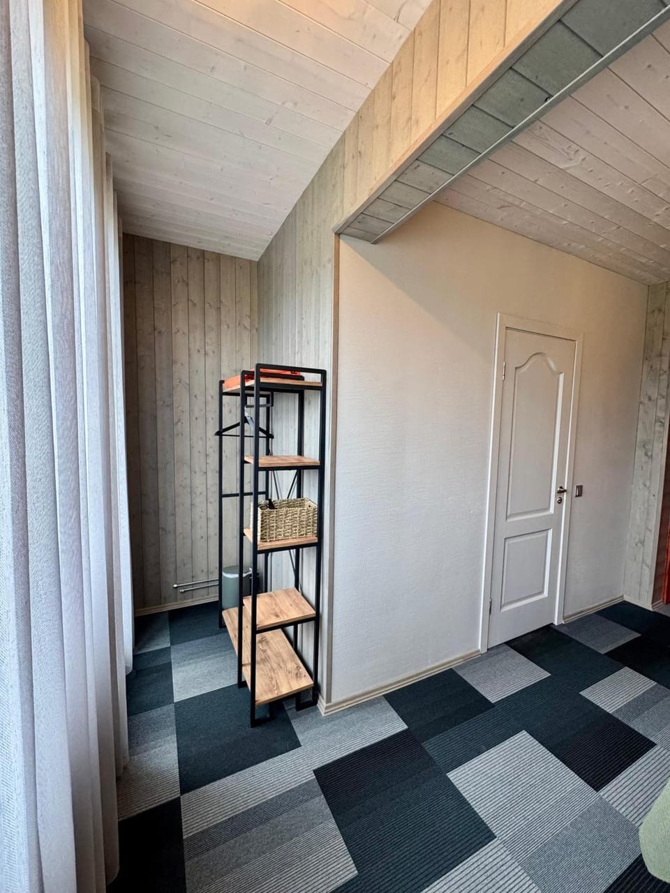 Photo of the whole room, wardrobe
