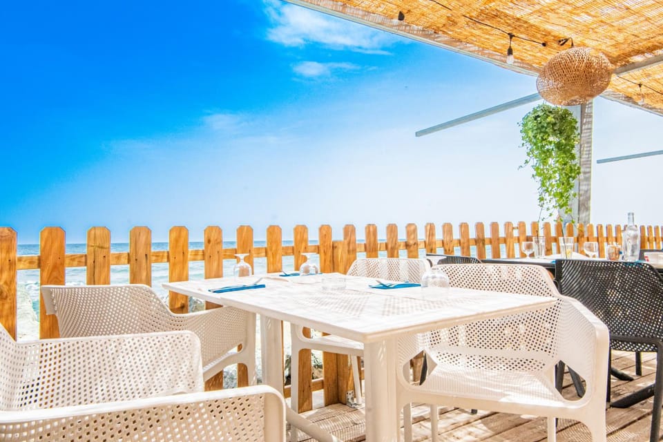 Patio, Restaurant/places to eat, Natural landscape, View (from property/room), Dining area, Sea view