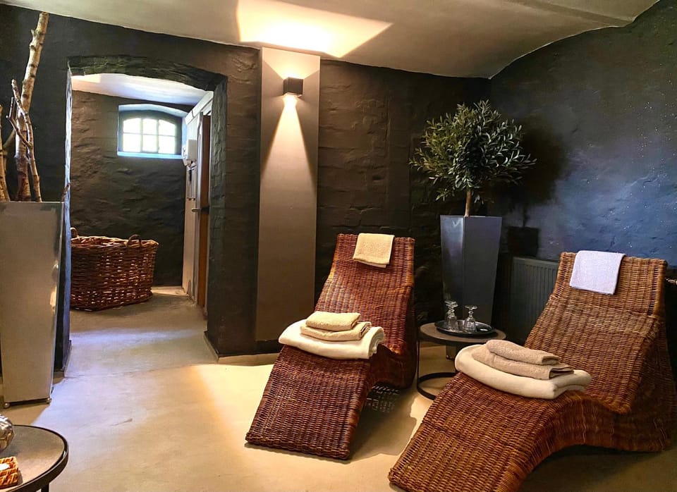 Sauna, Spa and wellness centre/facilities, towels