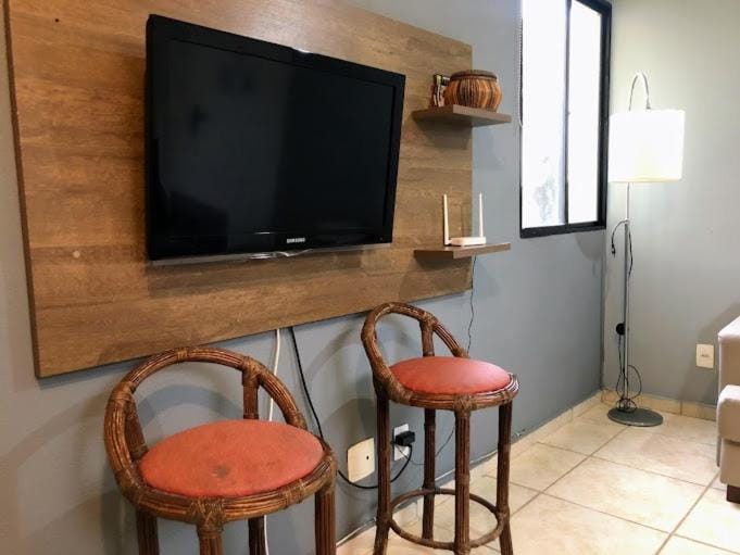 Silêncioso para dormir e pertinho da praia para curtir - LA04 Apartment in Bertioga