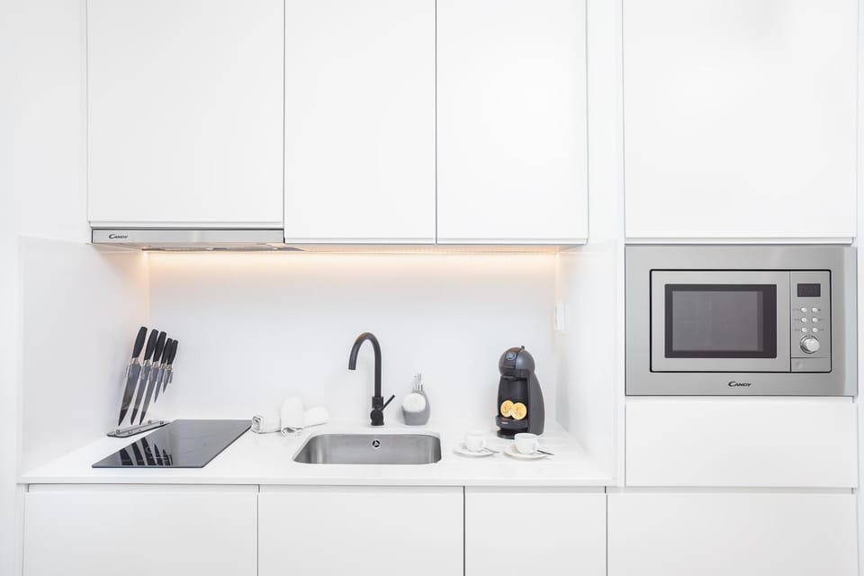 Coffee/tea facilities, Kitchen or kitchenette, Other, Decorative detail, Dining area