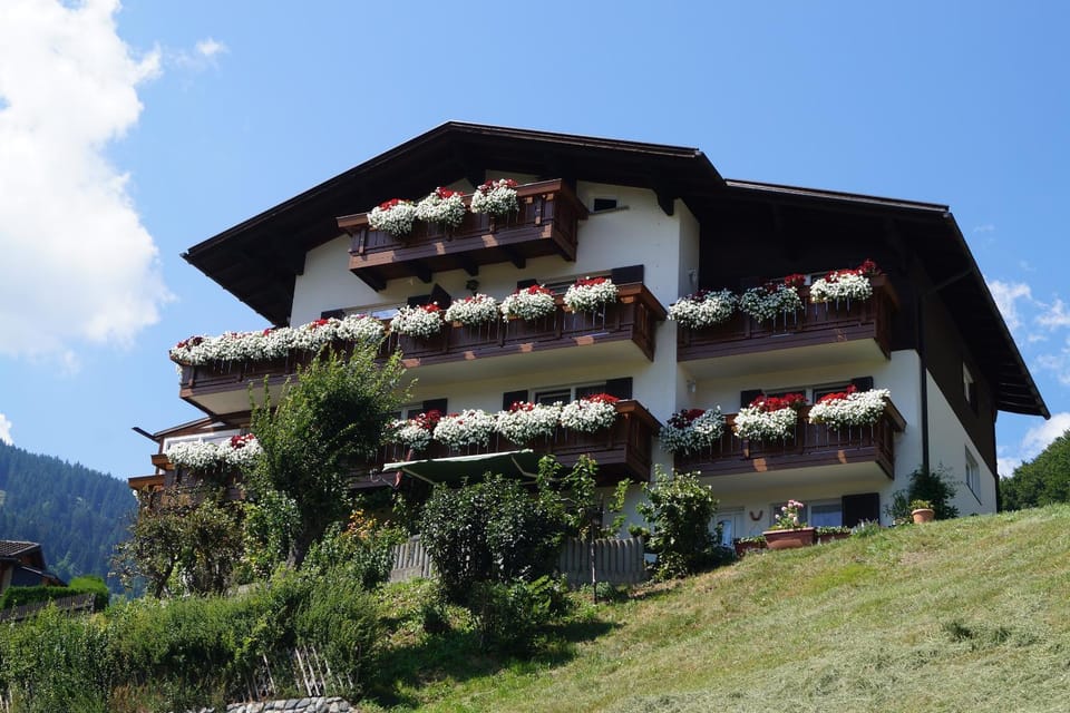 Property building, Day