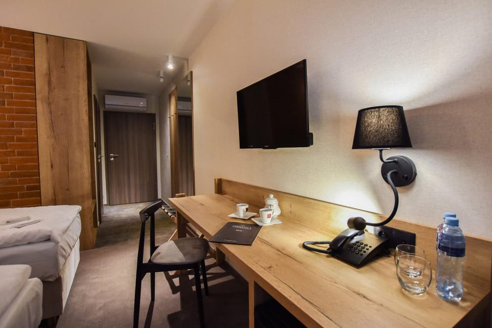 Coffee/tea facilities, Seating area