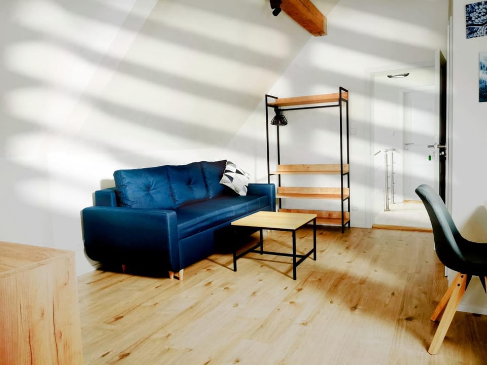Staff, Photo of the whole room