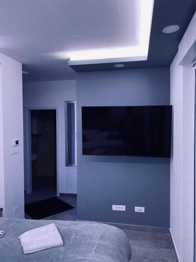 TV and multimedia, Bedroom, towels