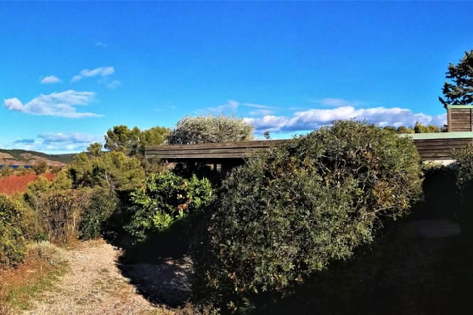 Studio 22 m2, terrasse vue montagne, dans propriété face au Lac du Salagou Apartment in Occitanie