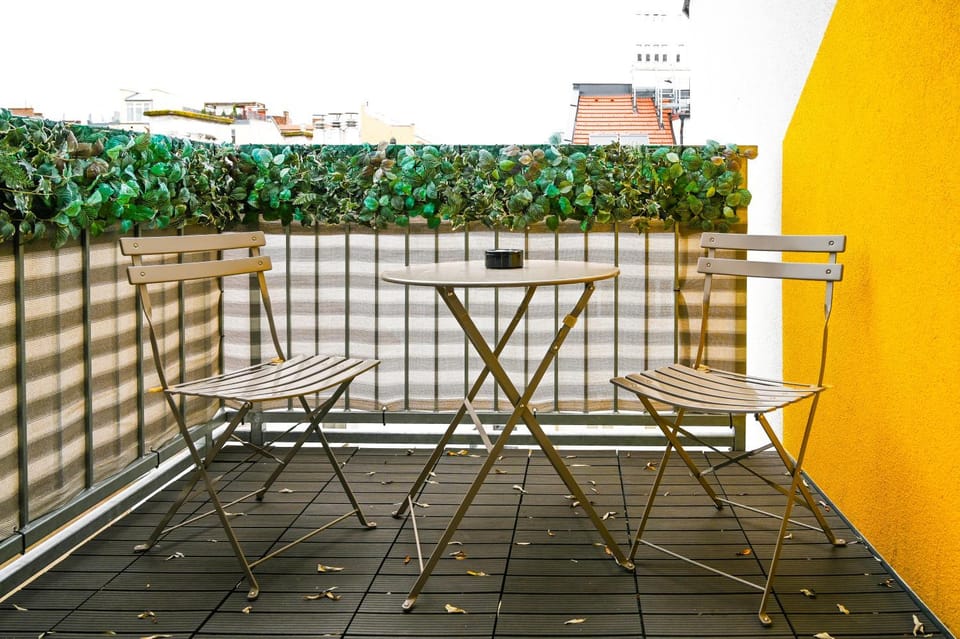 View (from property/room), Balcony/Terrace, Seating area