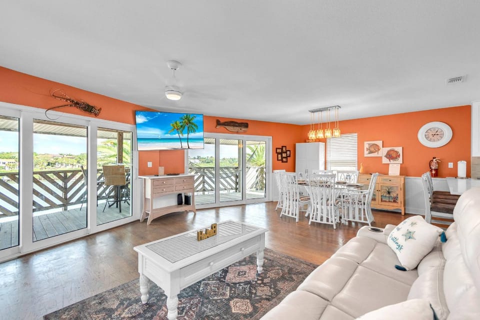 Cypress-n-Sun B-3 House in Indian Rocks Beach