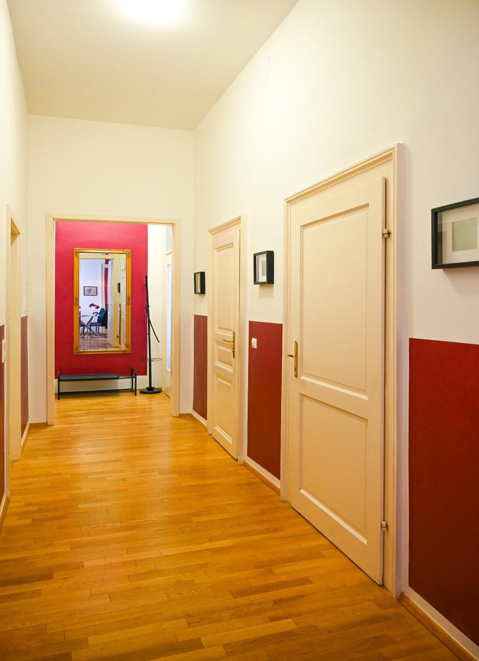 Bedroom, kitchen