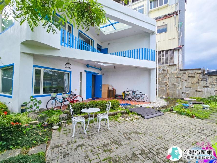 悠悅民宿 近東大門夜市 獨立唱歌包廂 電動麻將桌 唱歌 可包棟 Vacation rental in Taiwan, Province of China