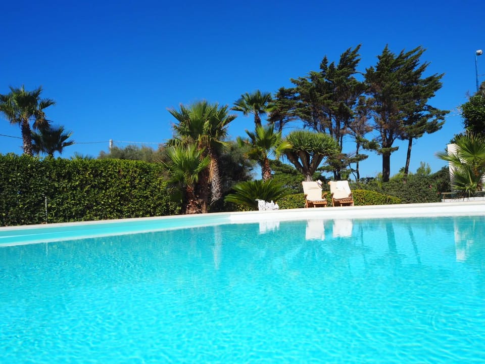 Day, Garden, Garden view, Pool view, Swimming pool, sunbed