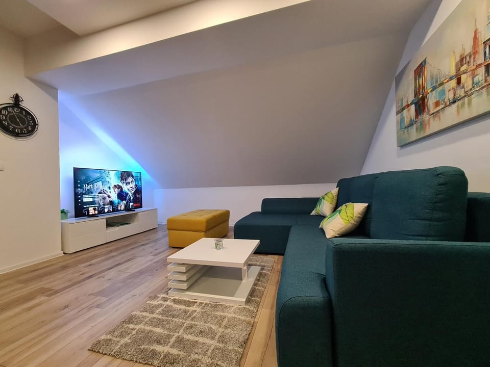 TV and multimedia, Living room