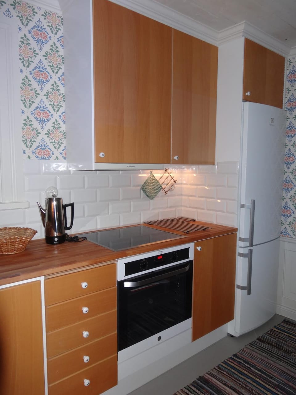 dishwasher, pet friendly, stove