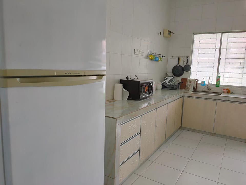 Lake Residence No165 @aesthetic lake view & best photograph Bed and Breakfast in Selangor, Malaysia