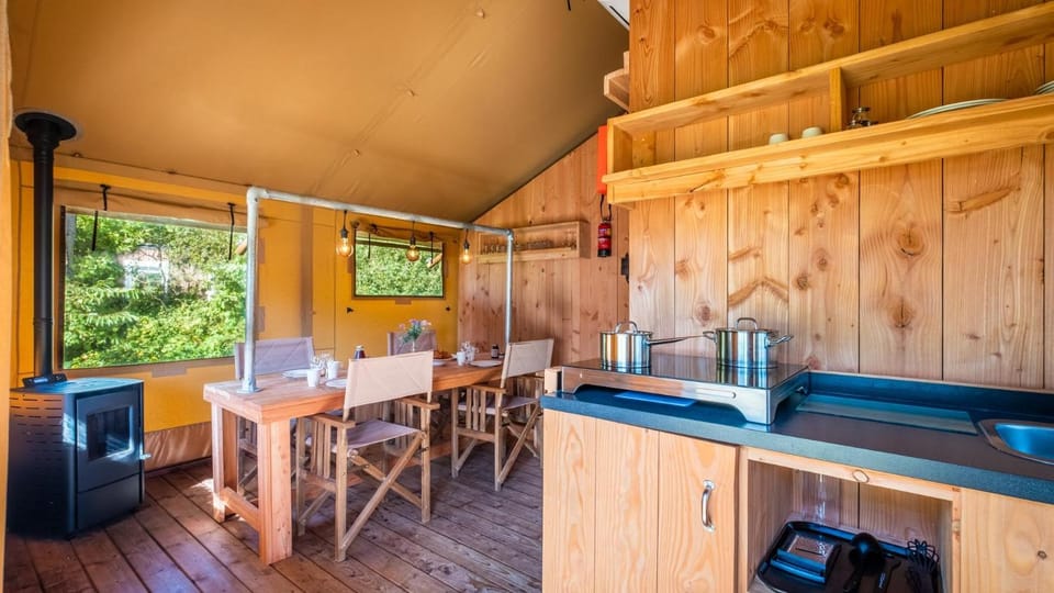 Papillon Country Resort Campground/ 
RV Resort in Overijssel (province)