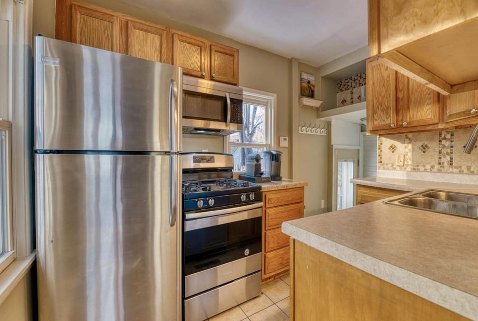 Secluded Fenced Cottage W Dune Top Hot Tub Near Hiking Dog Friendly House in Gary