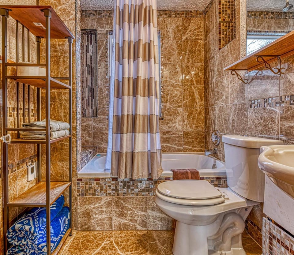 Secluded Fenced Cottage W Dune Top Hot Tub Near Hiking Dog Friendly House in Gary