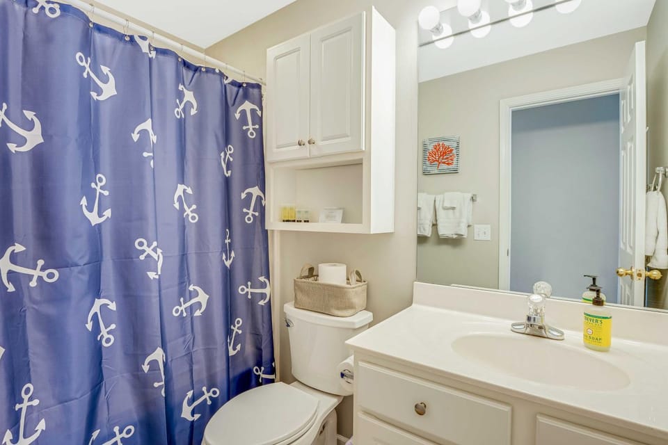 Pool Access! Lake-View Retreat in Osage Beach House in Osage Beach