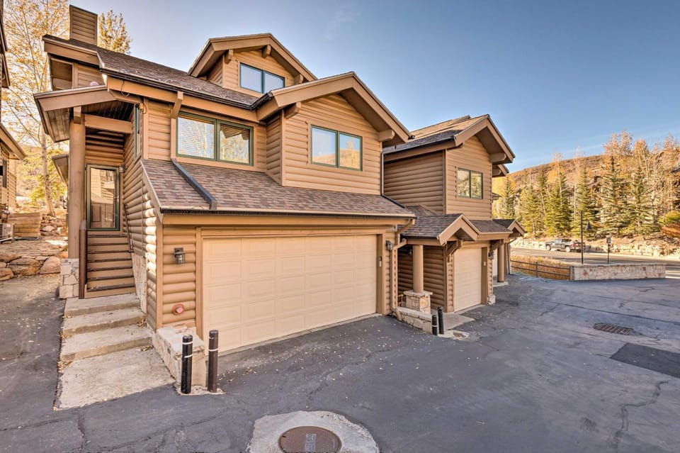 Park City Getaway w/ Hot Tub < 1 Mi to Main Street House in Park City