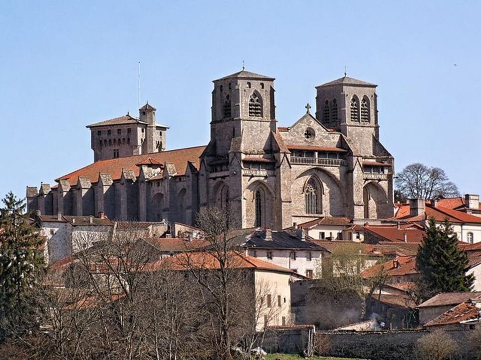 Gîte familial au calme avec jeux, VTT, randonnée, près du Parc Livradois, La Chaise-Dieu et Craponne - FR-1-582-214 House in Auvergne-Rhône-Alpes