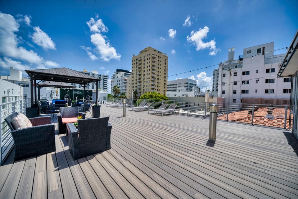 Patio, Balcony/Terrace, Seating area