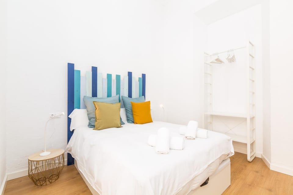 Bed, Bedroom