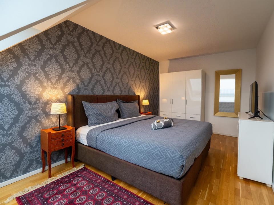Bed, Bedroom, wardrobe