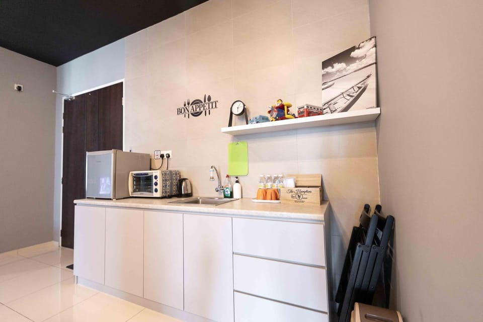 Coffee/tea facilities, Kitchen or kitchenette