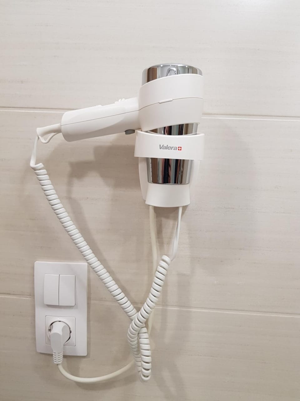 Bathroom, heating