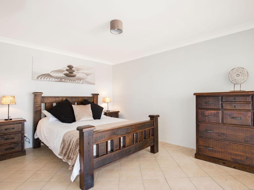 Coastaway I Pet Friendly I 3 Min Walk to Beach House in Culburra Beach