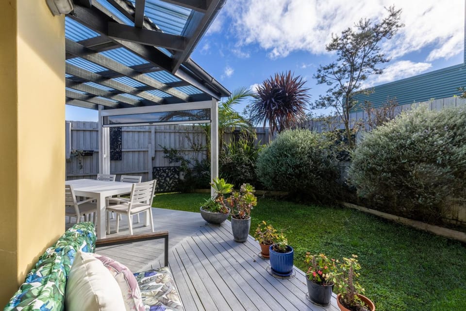 Thalassa I Pet Friendly I 2 Mins Walk to Beach House in Culburra Beach