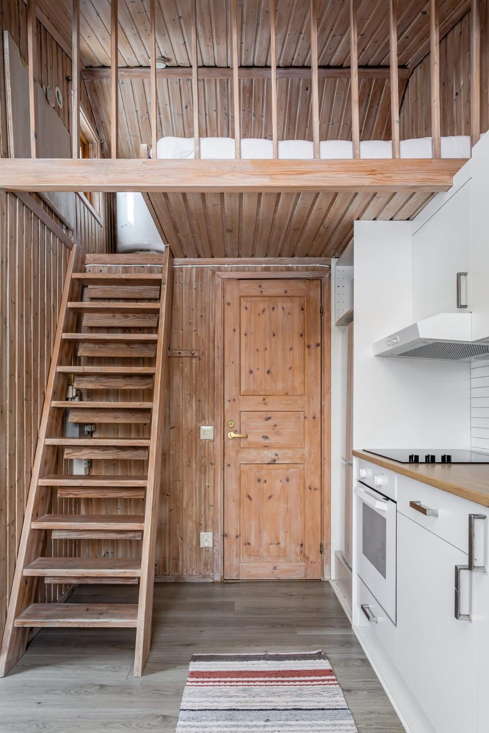 Kitchen or kitchenette, Bedroom