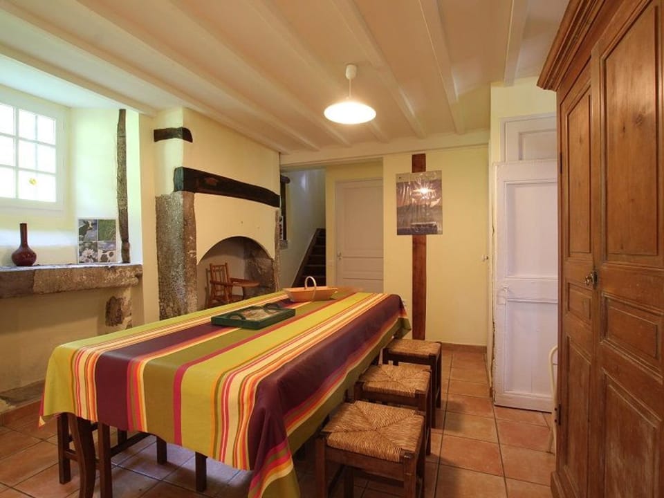 Maison de campagne avec grande terrasse, près de Lavaudieu et accessible PMR - FR-1-582-217 House in Auvergne-Rhône-Alpes