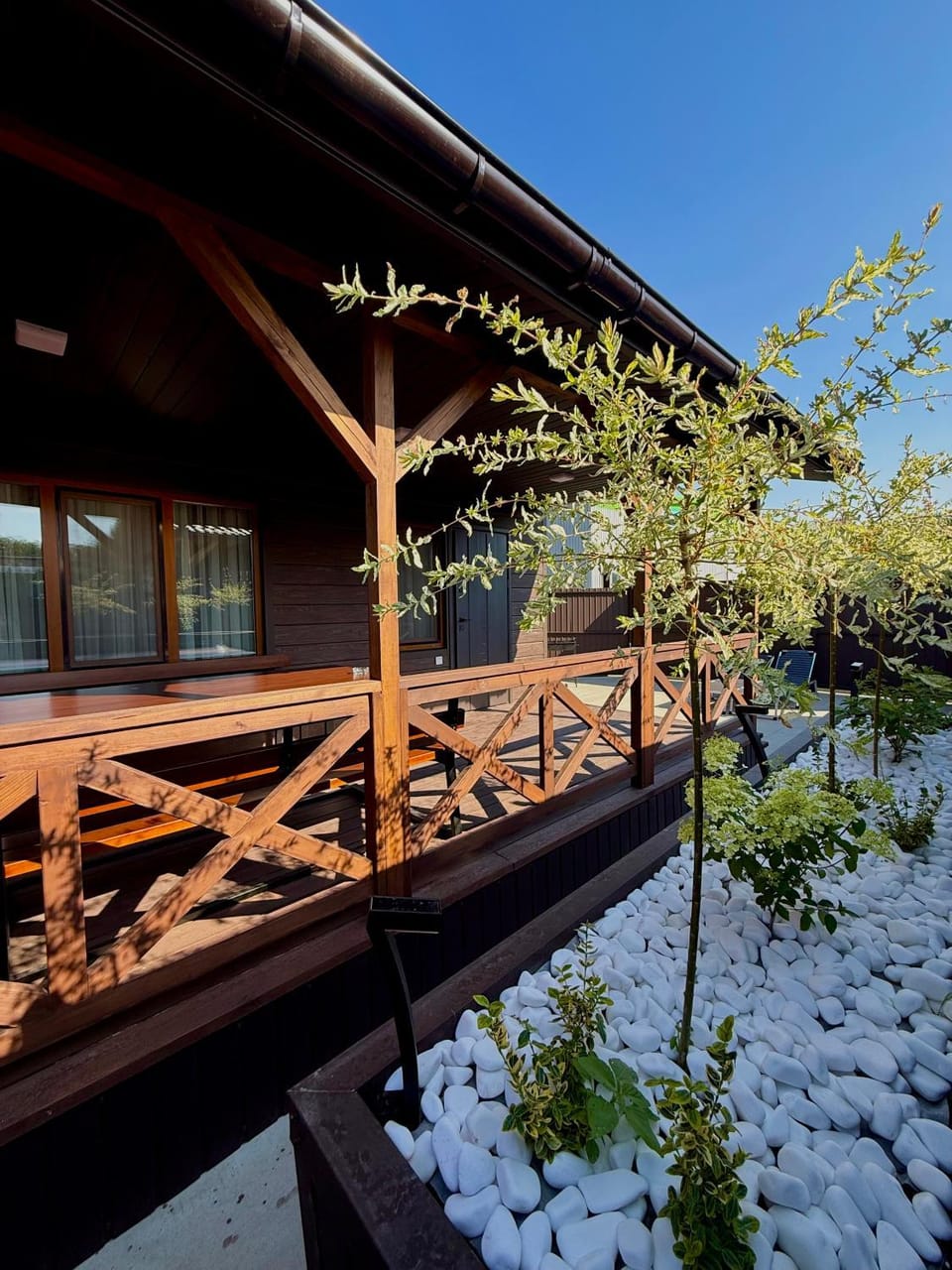 Day, Garden view