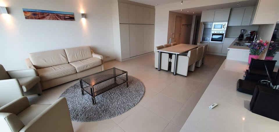 TV and multimedia, Living room, Dining area